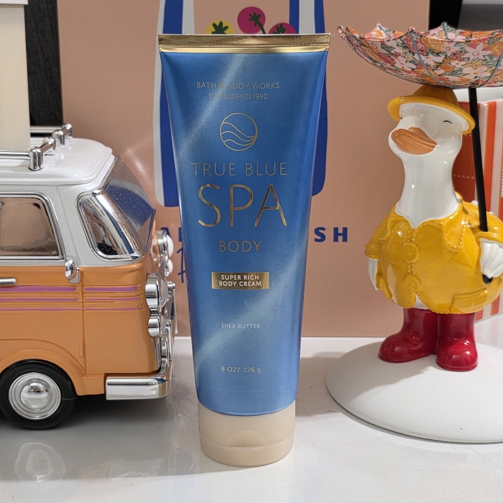 Bath & Body Works True Blue Spa Body Cream 8oz NEW